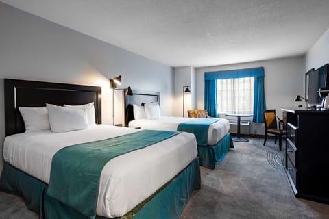 Standard Room, 2 Queen Beds (Dog Friendly) | Premium bedding, in-room safe, desk, blackout drapes