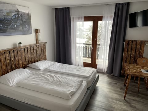 Comfort Double Room | Individually decorated, individually furnished, soundproofing, free WiFi