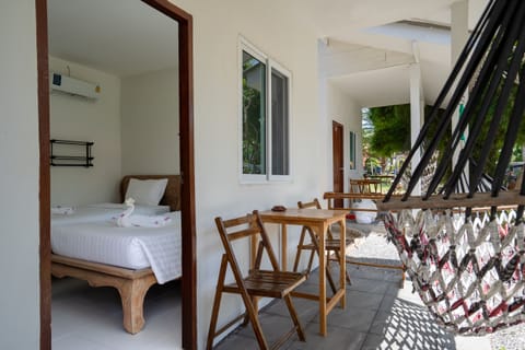Standard Bungalow | Individually decorated, individually furnished, free WiFi, bed sheets