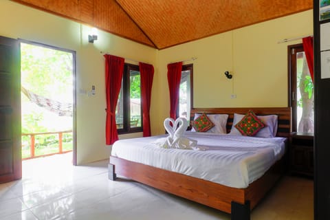 Deluxe Bungalow | Individually decorated, individually furnished, free WiFi, bed sheets