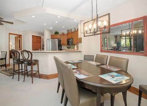 Family Condo | Private kitchen | Fridge, microwave, oven, stovetop