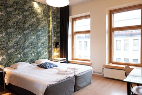 Standard Twin Room | Individually decorated, individually furnished, desk, blackout drapes