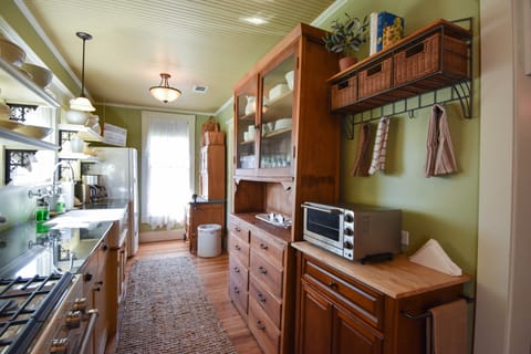 Well appointed kitchen 