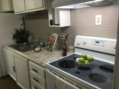 Well stocked kitchen to make delicious meals for your stay. 