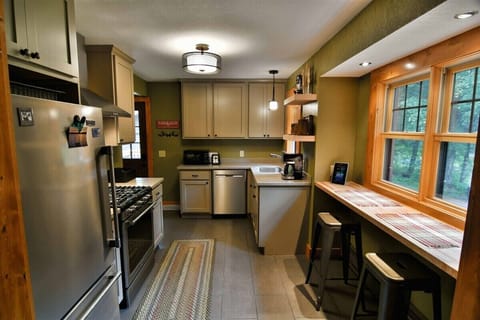 Arrowwood`s kitchen has full size appliances for creating that special meal.