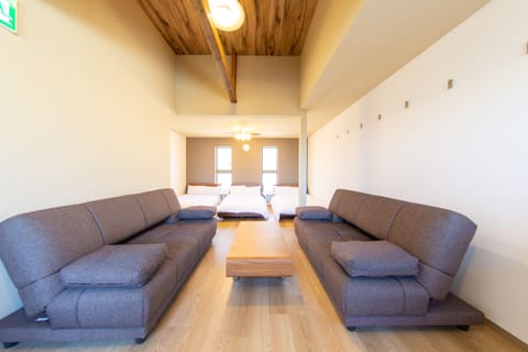 Apartment | 2 bedrooms, individually decorated, individually furnished, desk