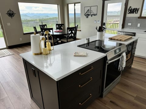 Plenty of counter space and views for days