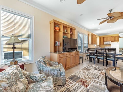 Wits End, West, Living Room