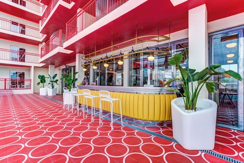 Poolside bar