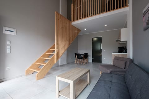 Suite (2 floors) | Soundproofing, free WiFi, bed sheets, wheelchair access