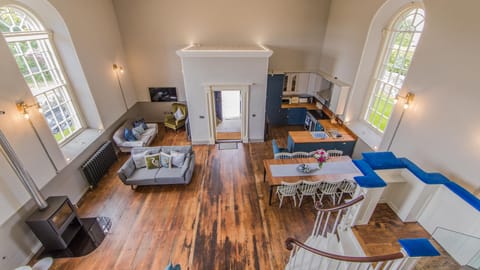 Open plan living/dining/kitchen and TV zones