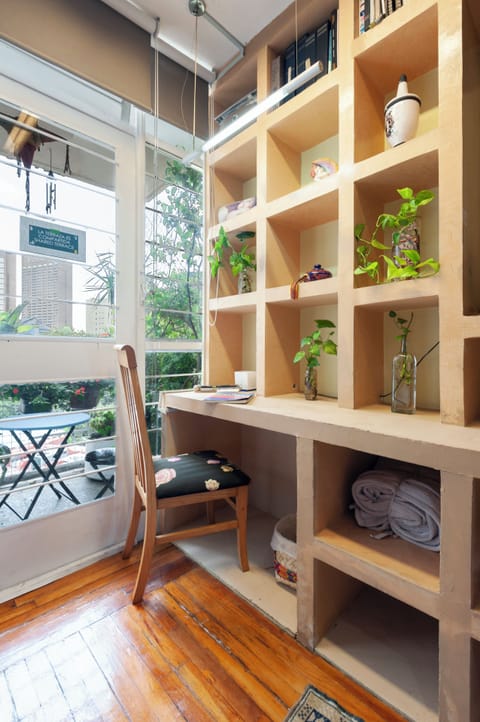 Egyptian cotton sheets, premium bedding, down comforters