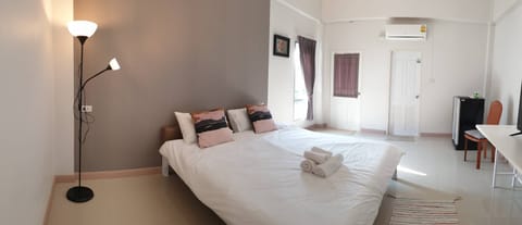 Standard Double Room | 1 bedroom, free WiFi, bed sheets