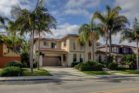 Upscale Oceanside Family Home