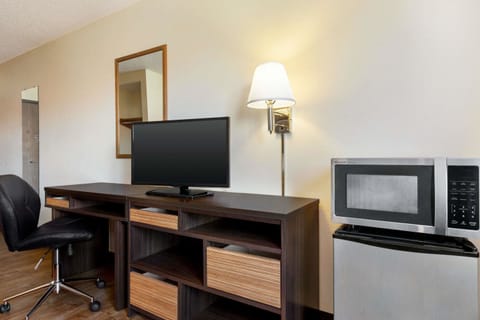 Desk, rollaway beds, free WiFi, bed sheets