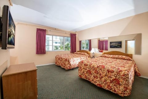 In-room safe, desk, soundproofing, free WiFi