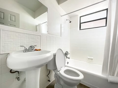 Studio | Bathroom | Free toiletries, hair dryer, towels