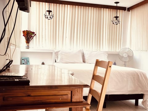 Egyptian cotton sheets, premium bedding, down comforters, pillowtop beds