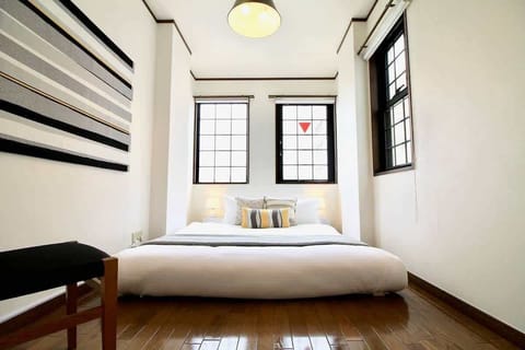 Large queen size bed at master bed room 