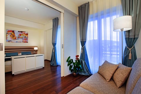 Comfort Family Room | View from room