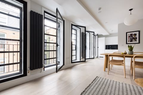 Luxury Suite, 2 Bedrooms | Living area | 43-inch flat-screen TV with digital channels, TV, Netflix