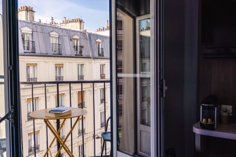 Superior Double Room, Balcony | Blackout drapes, soundproofing, iron/ironing board, free WiFi