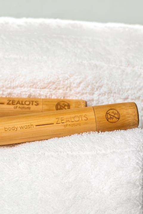 1 bedroom, premium bedding, down comforters, pillowtop beds