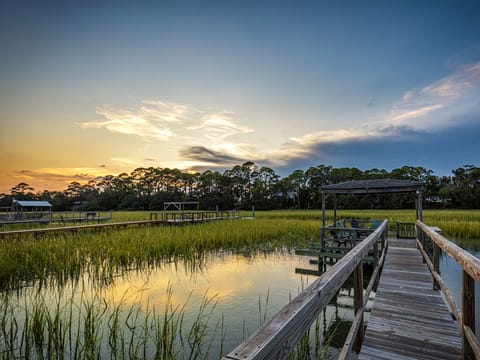 Welcome to Horsepen Creek Cottage - Private Dock, Marsh Views