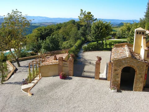 Building Exterior, Garden