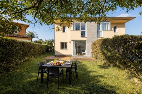 Property building,Garden,Garden view
