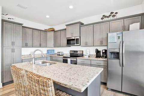 Fully equipped kitchen