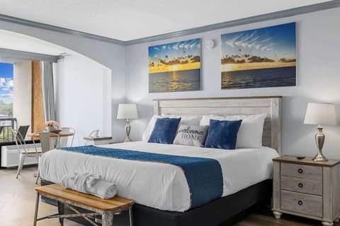 Modern coastal touches and room to stretch out—this bedroom was made for unwinding.

