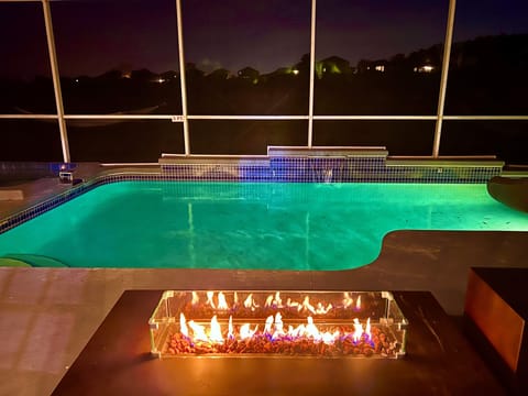 Private Outdoor Dining with your entertaining private chef dinners with Philip Starck designed chairs for exclusive sit down dinners for up to 16 persons outside & 20 persons inside overlooking private pool & golf. Then sip on a cocktail at Fire Pit.
