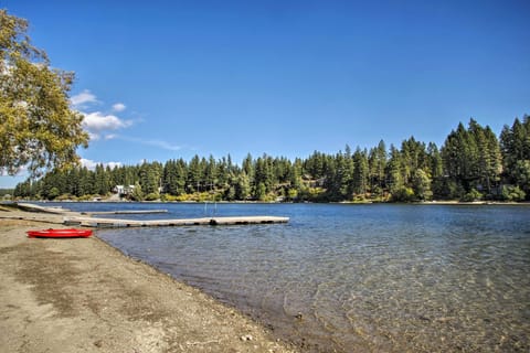 Rathdrum Vacation Rental | 2BR | 1BA | 1,100 Sq Ft | Stairs Required to Access