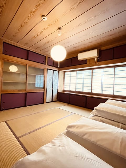 Private Vacation Home | 1 bedroom, soundproofing, free WiFi, bed sheets