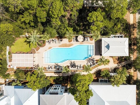 Heated/Cooled pool