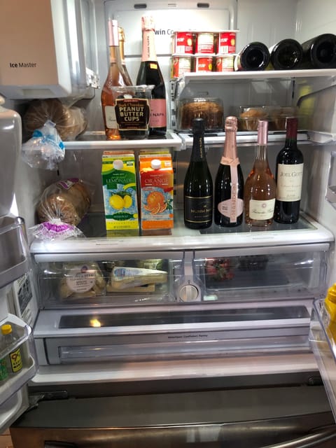 Lady Pearls Market Maven Service. Groceries waiting & unpacked for ur arrival.