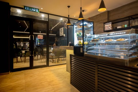 Snack bar