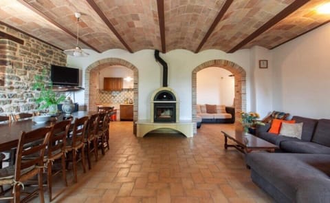 Il Paradiso Assisi, living and dining room (1)