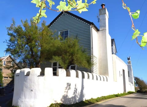 Historic Bantham House