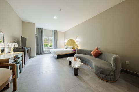 Luxury King Suite | Premium bedding, in-room safe, desk, iron/ironing board