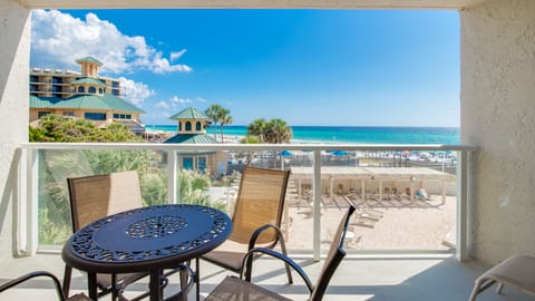 Private Balcony Overlooking Pool and Gulf