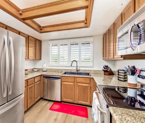 Fun kitchen for cooking and entertaining