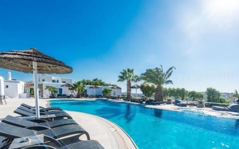 Seasonal outdoor pool, sun loungers