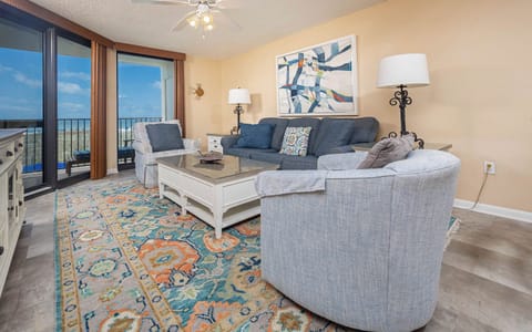 Phoenix VI 6212, Orange Beach, Alabama, beach front, 2 bedroom condominium on the 2nd floor