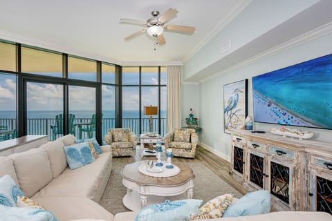 The Oasis 3003 Orange Beach, Alabama, beach front, 3 bedroom condominium on the 30th floor