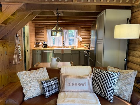 65846a6b-d21b-4bab-bd34-bf4dae9ba9d0