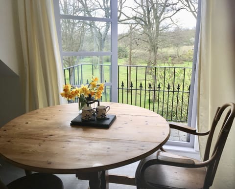 Dining / work area