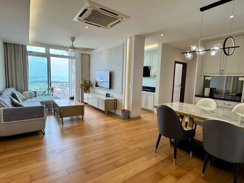 Luxury Suite, 2 Bedrooms, Balcony, Sea View | Living area | Flat-screen TV