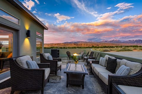 Desert Luxury Living